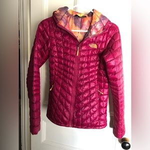 The North Face Thermoball Hoodie puffer new purple pink color XS new